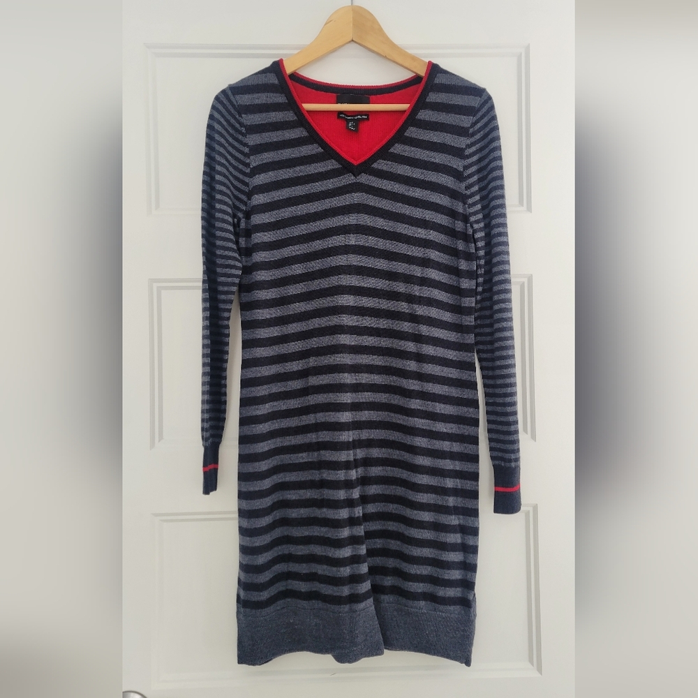 Casual Black and Gray V-Neck Long Sleeve Sweater Dress